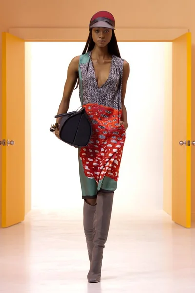 Look 3